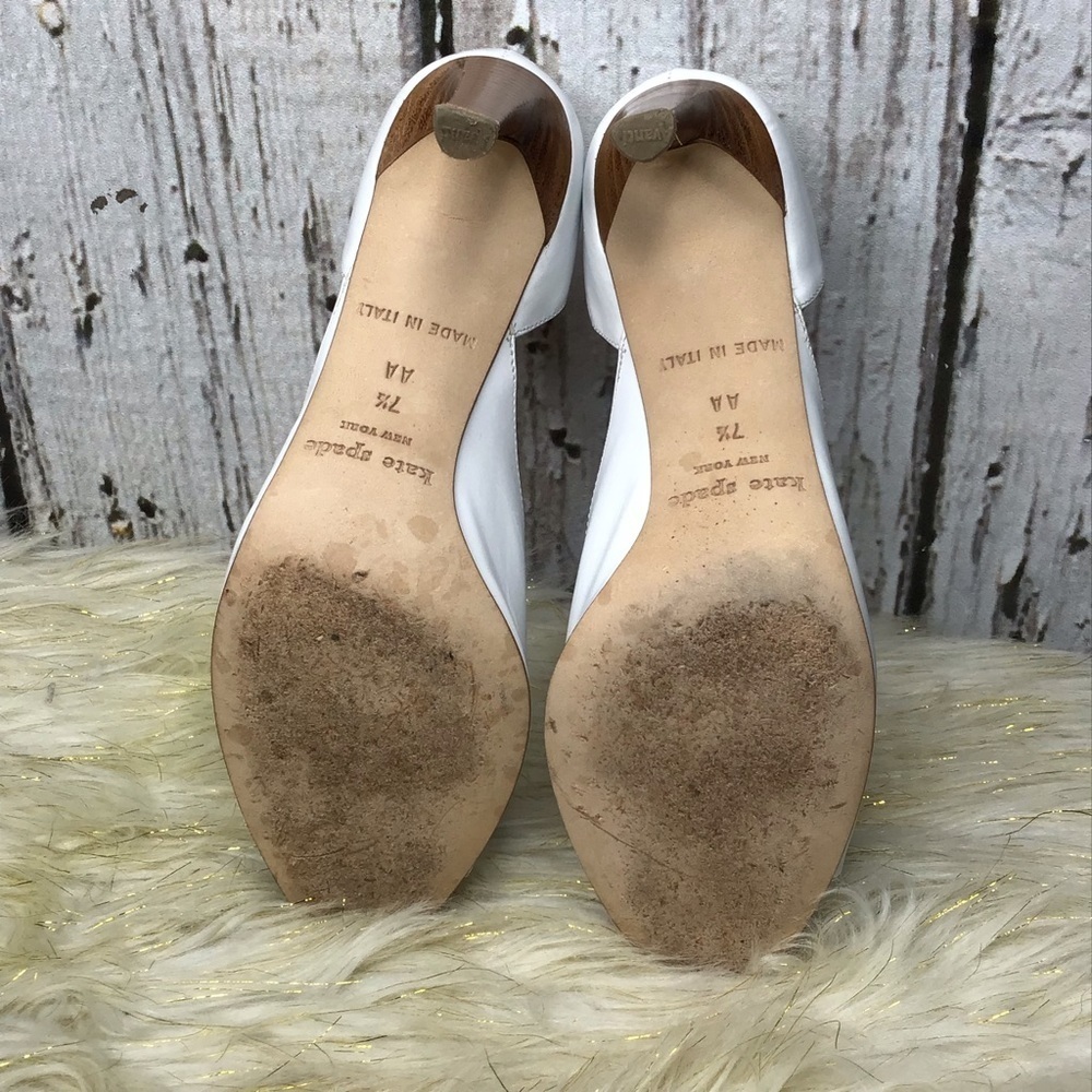 Kate Spade White D'orsay Open Toe Stacked Wood Wedding Heels Sz‎ 7.5 - Picture 5 of 16